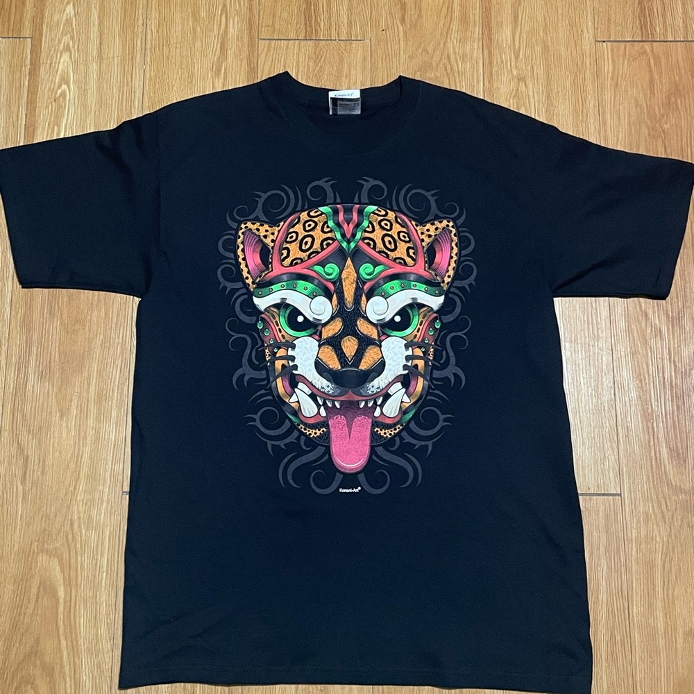 Black T-Shirt with Colorful Leopard Design Karan-Art Large